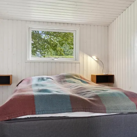 3 Bedroom Gorgeous In Holiday home *