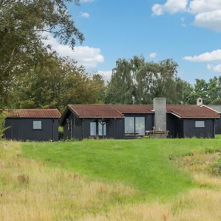 3 Bedroom Gorgeous In Holiday home *